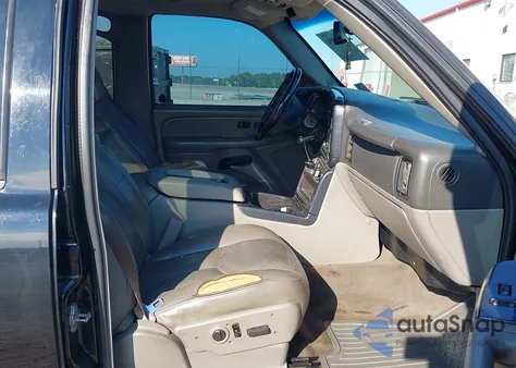 2006 Chevrolet Avalanche 1500 Z66 из США, поврежденный, VIN 3GNEC12Z46G224236